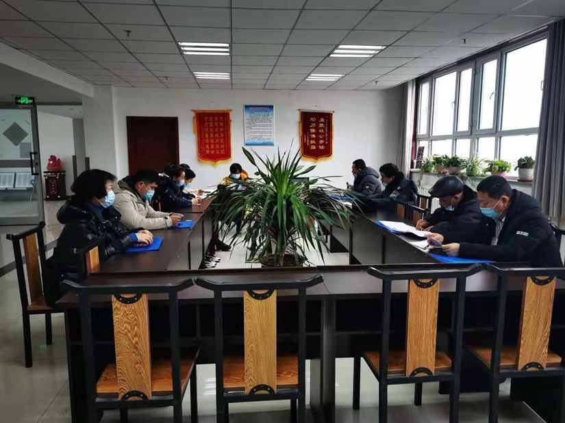 1614743524977823.jpg 圖為:烏蘇市場黨支部召開民主生活會(huì)及黨員民主評(píng)議會(huì)會(huì)議現(xiàn)場_副本.jpg