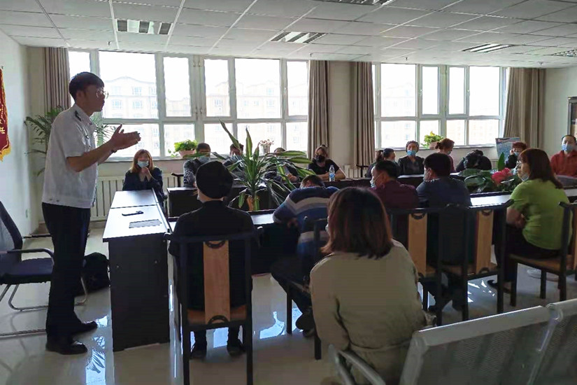 1619713232503275.jpg 圖為:烏蘇北園春市場(chǎng)消防安全知識(shí)培訓(xùn)_副本.jpg